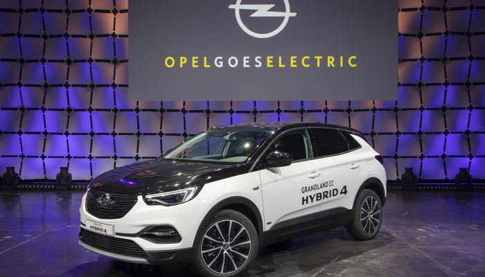 2019 opel goes electric grandland x hybrid4 507081 - From €399 per Month: Opel Grandland X All-Wheel Drive Plug-In Hybrid